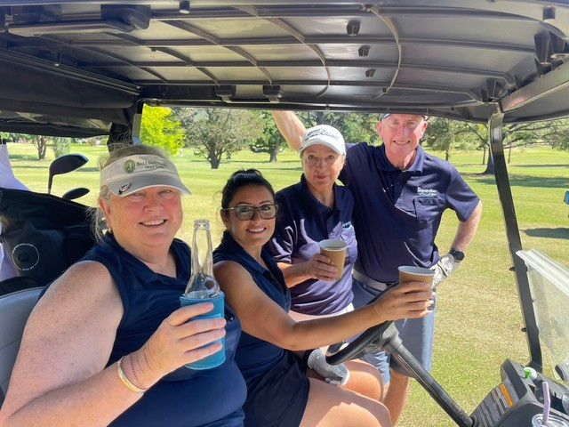 Sponsors Kelly Stanford and The Separation Place Team.