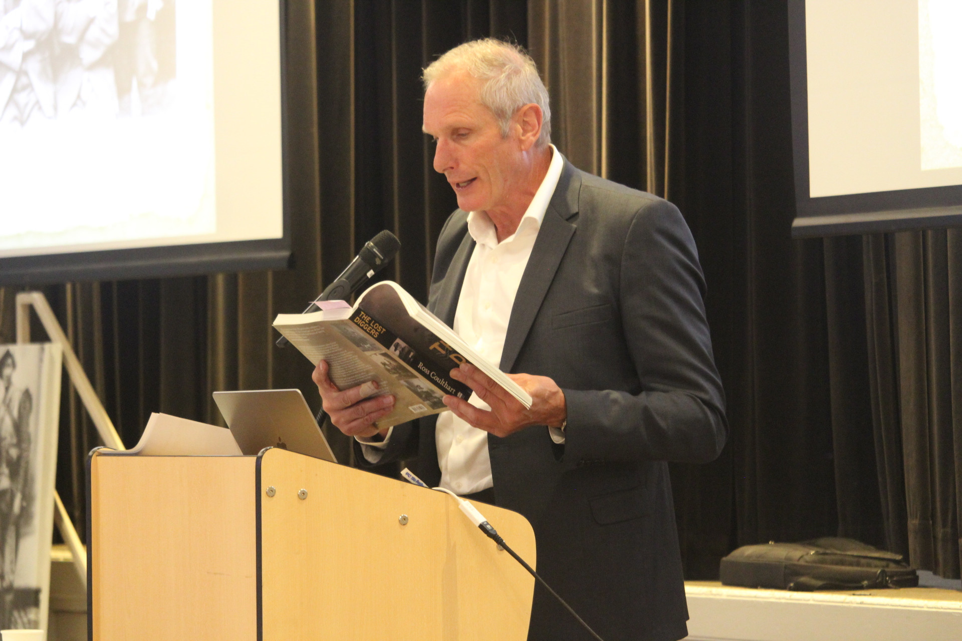 Former Channel 7 journalist and author Ross Coulthart addressed a crowd of 200 Probus Club members from around the Southern Highlands and beyond to talk about his books 'The Lost Diggers' and 'The Lost Tommies' about Australian and British soldiers who served on the Western Front in World War 1. (Photo: Antony Dubber)