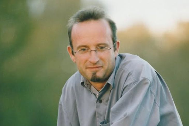 Senior Journalist Stuart Carless