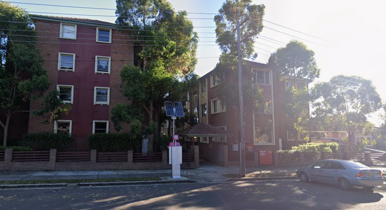 The units in Goldsmith St where the fire occurred. (Photo: Google Maps)